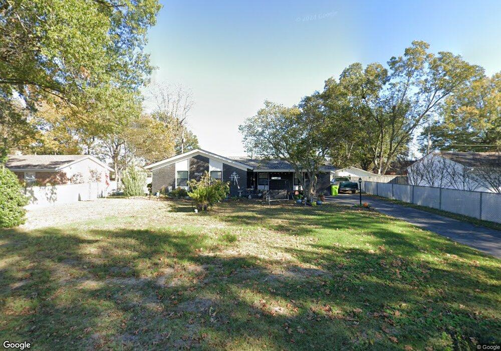 1828 N Henderson St, Stuttgart, AR 72160 - photo 1