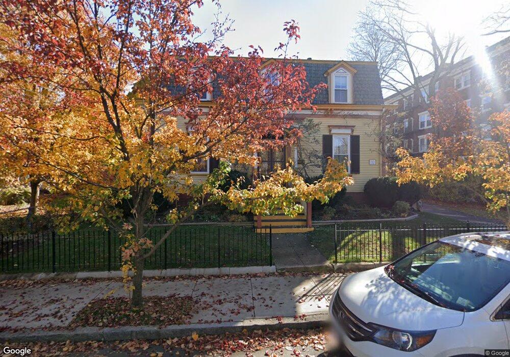 30 Day St unit 1, Somerville, MA 02144 - photo 1