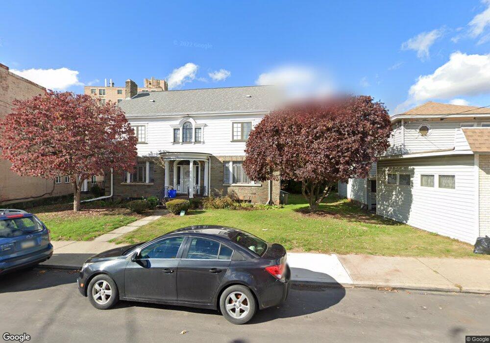 118 Delaware Ave, Olyphant, PA 18447 - photo 1