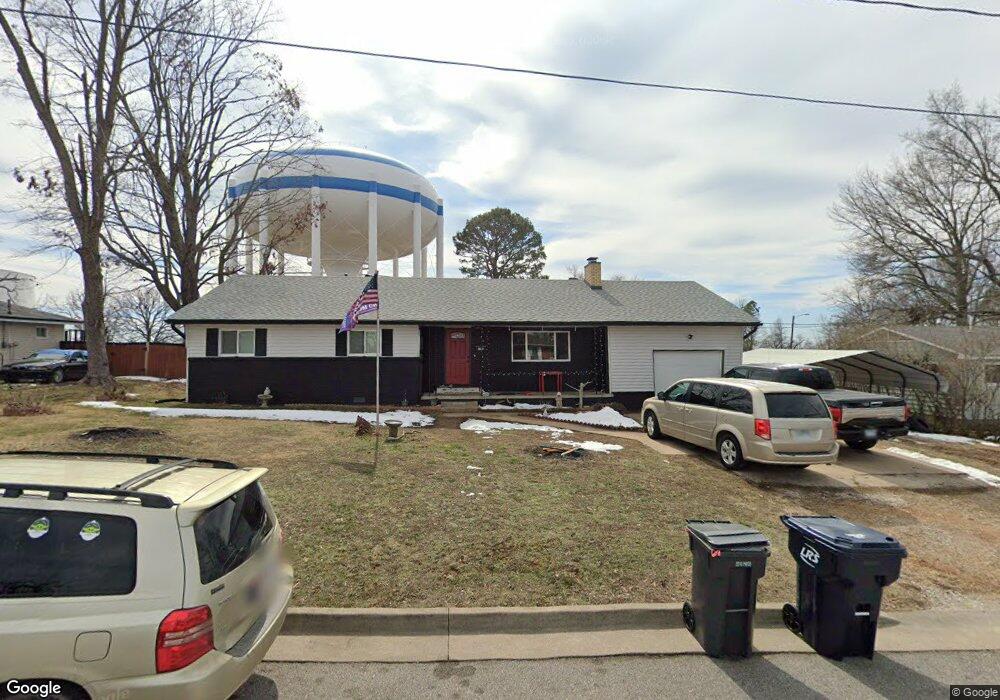 1024 W Magnolia St, Rogers, AR 72756 - photo 1