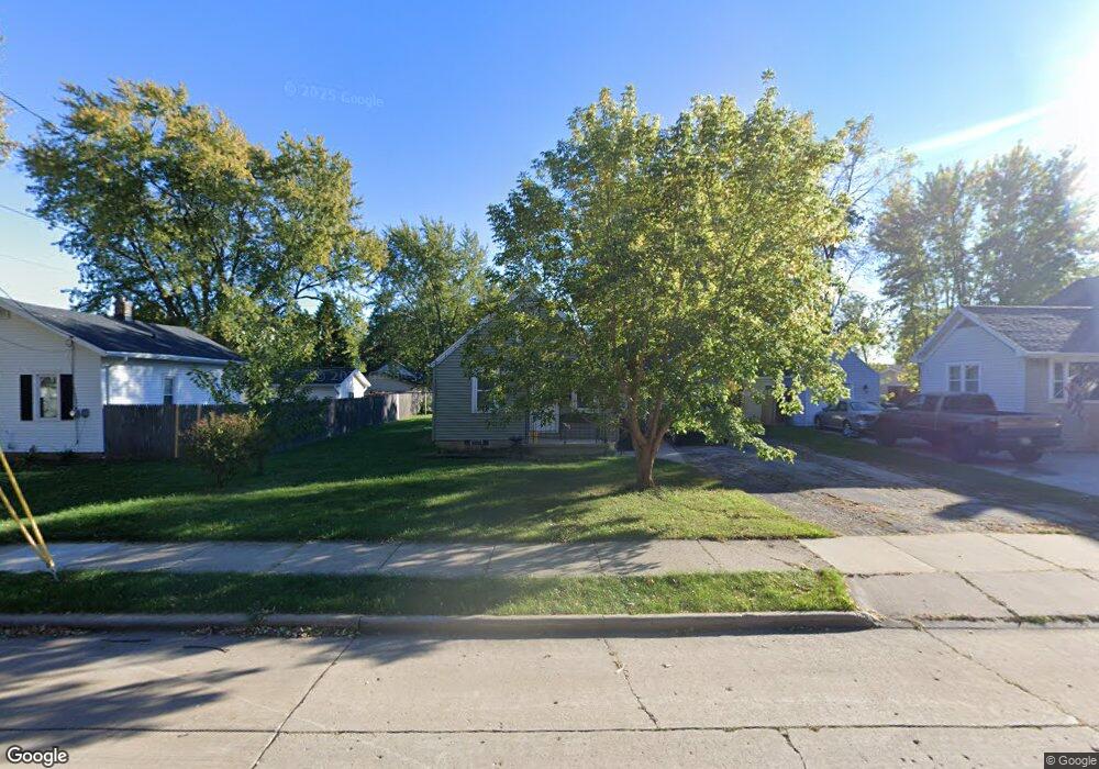 1111 W Hawes Ave, Appleton, WI 54914 - photo 1