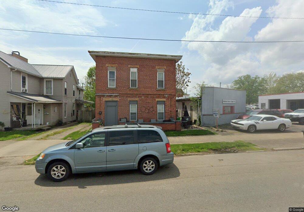 635 Walnut St, Coshocton, OH 43812 - photo 1