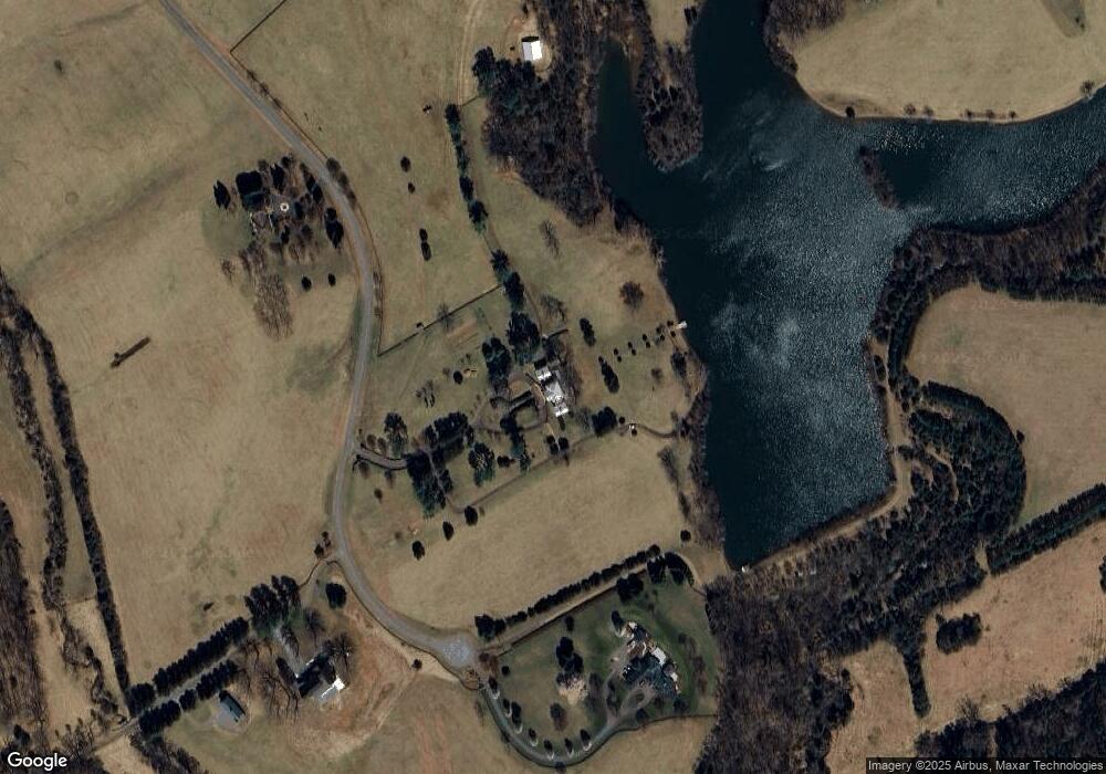 1405 Waldemar Dr, Charlottesville, VA 22903 - photo 1