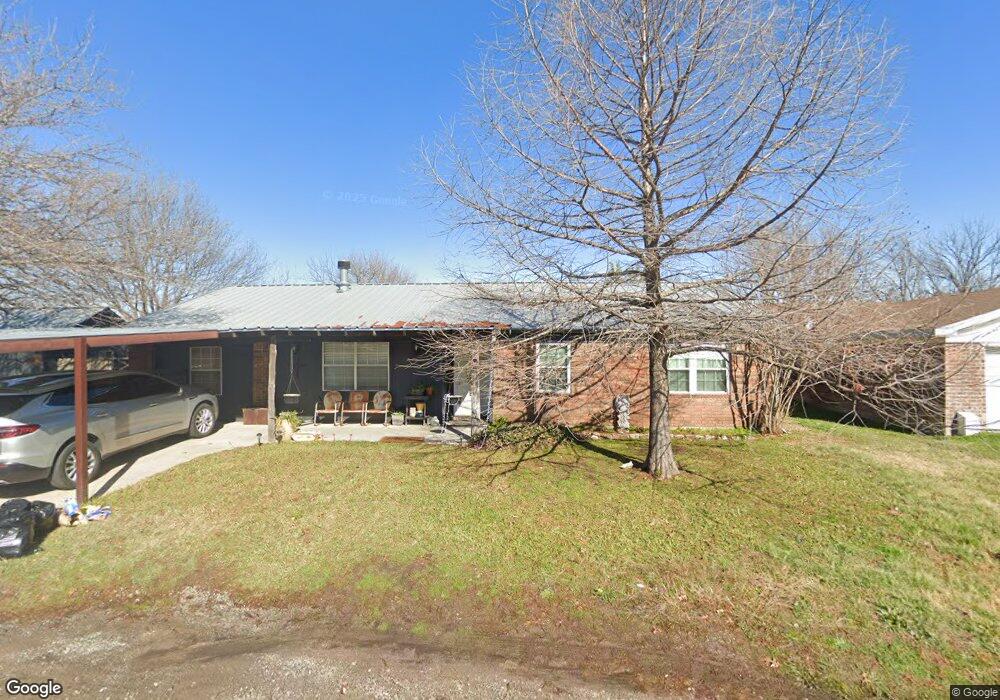 114 Hall St, Weatherford, TX 76088 - photo 1