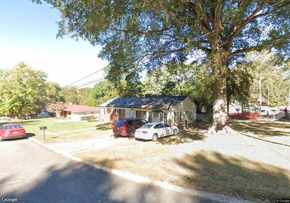 435 Hillcrest Dr, Statesville, NC 28677 - photo 1