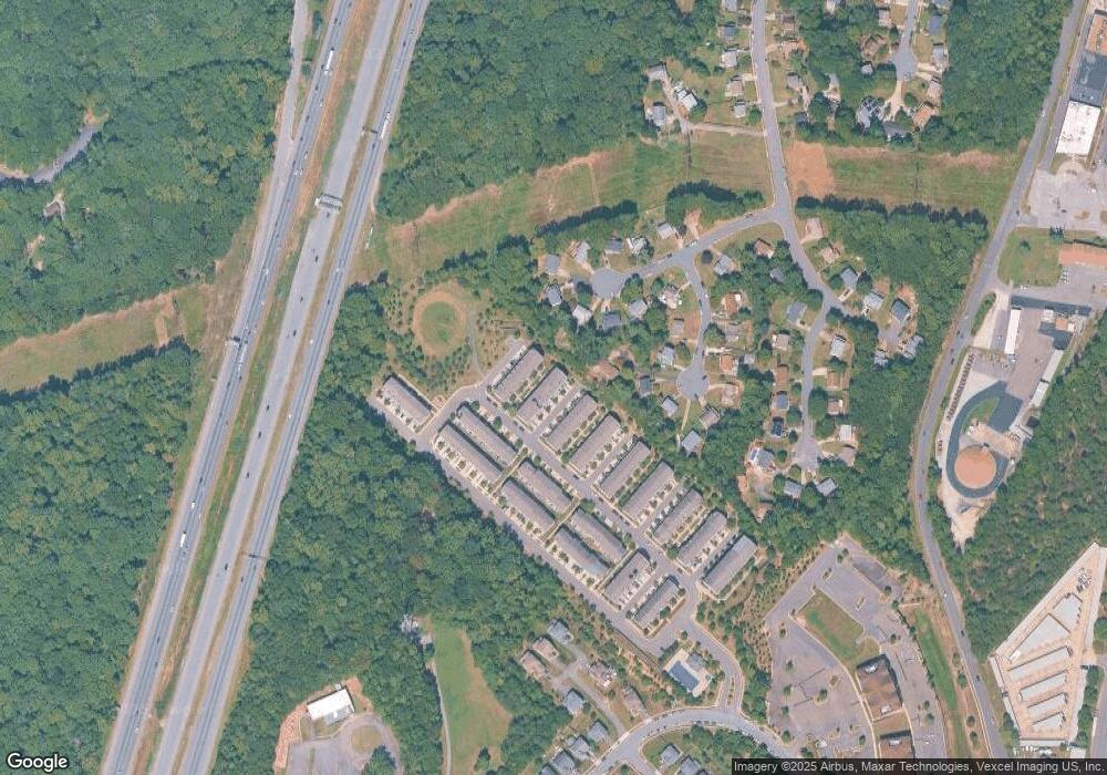 4514 Potomac Highlands Cir unit 77, Triangle, VA 22172 - photo 1