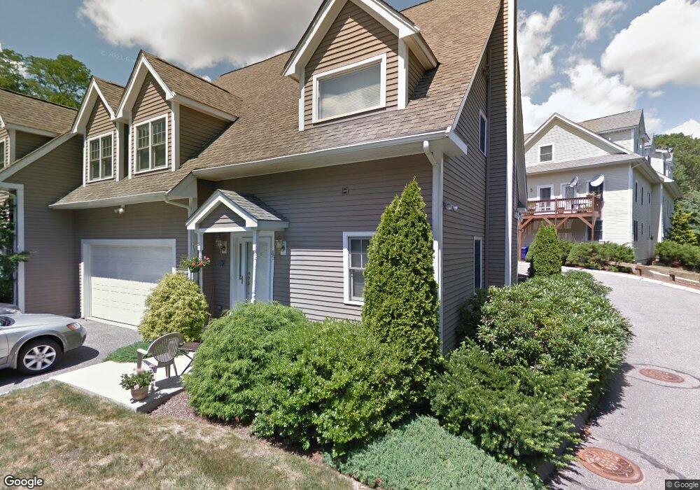 85 Beecher Place unit 7, Newton Center, MA 02459 - photo 1