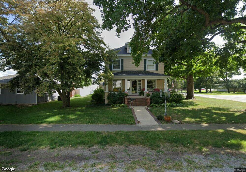 501 E Pinzon St, Tuscola, IL 61953 - photo 1