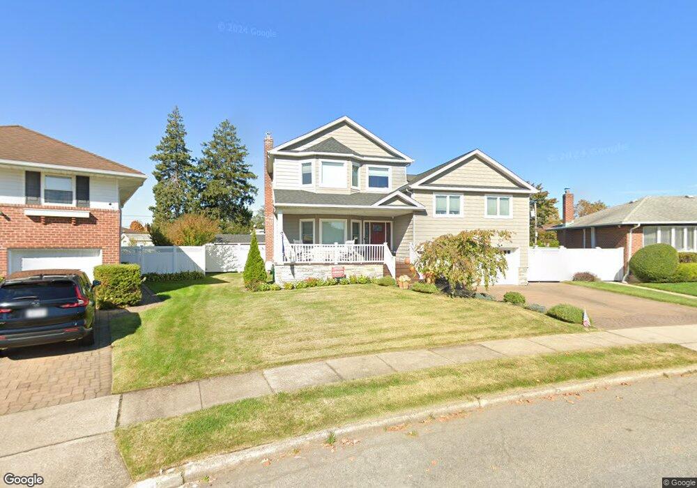 3900 Berger Ave, Bethpage, NY 11714 - photo 1