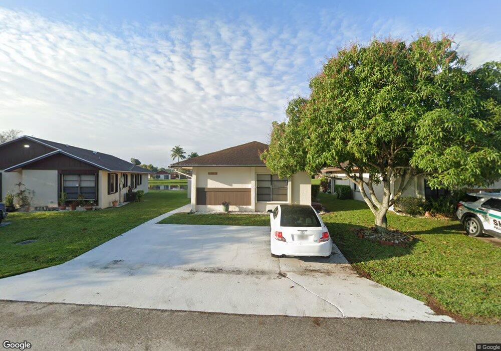 5318 Garden Hills Cir unit 3, West Palm Beach, FL 33415 - photo 1