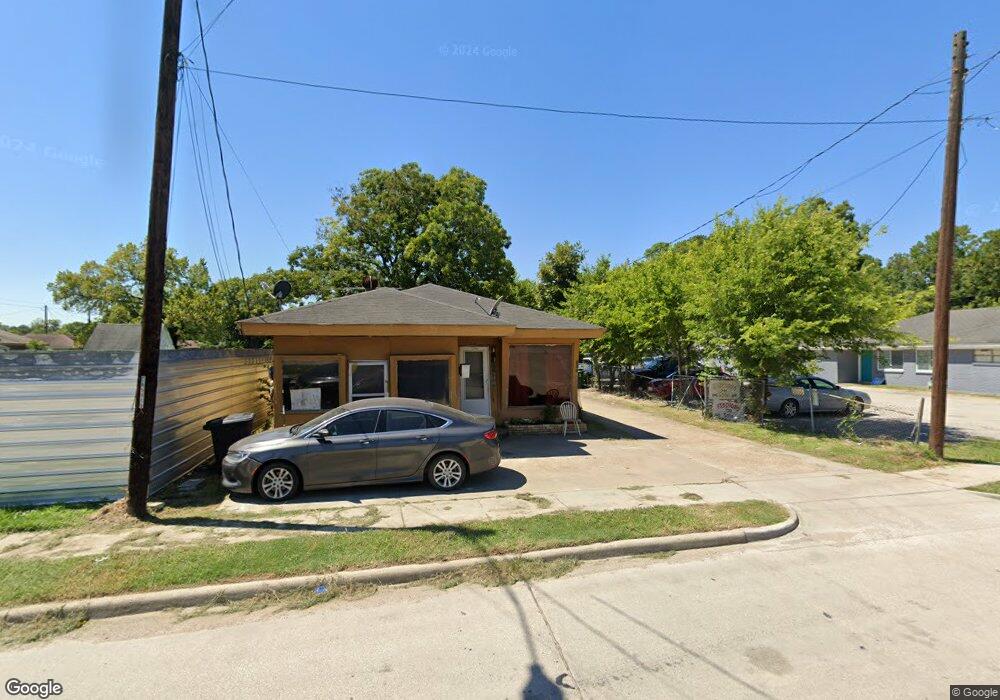 7513 Lockwood Dr unit 12, Houston, TX 77016 - photo 1