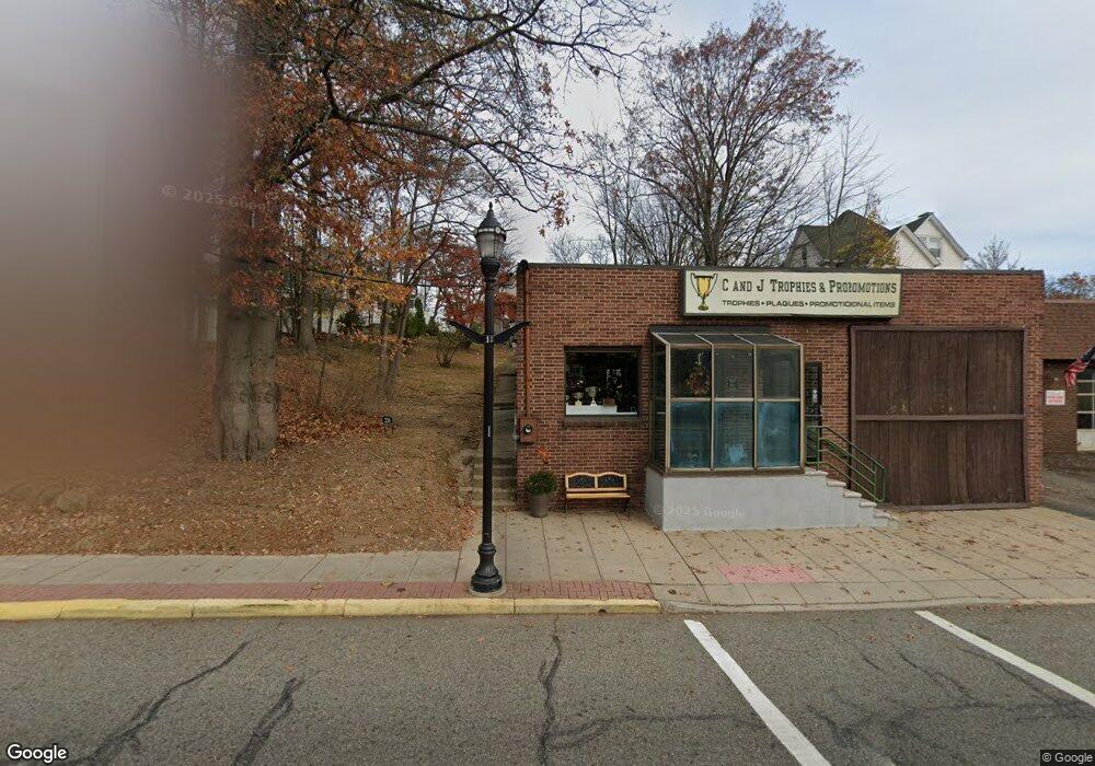 256 Bloomfield Ave, Verona, NJ 07044 - photo 1