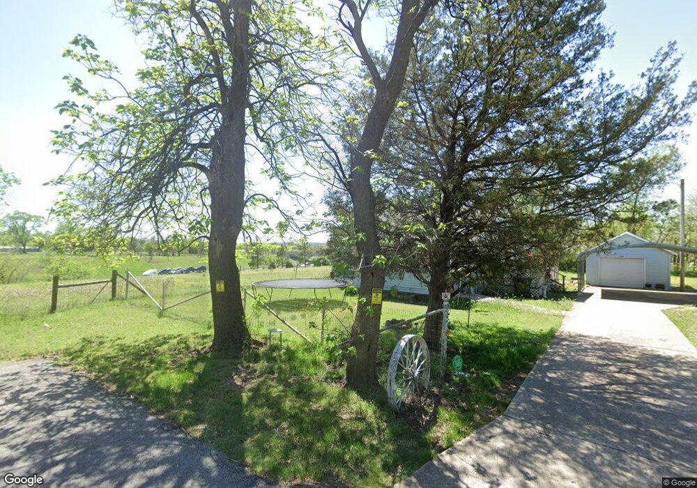 1104 N 10th St, Sapulpa, OK 74066 - photo 1