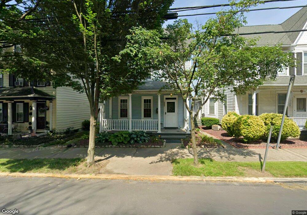 322 S Broad St, Nazareth, PA 18064 - photo 1