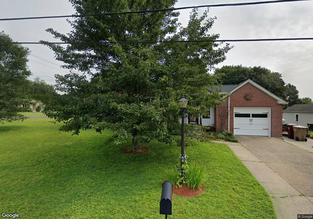 190 West St, Ludlow, MA 01056 - photo 1