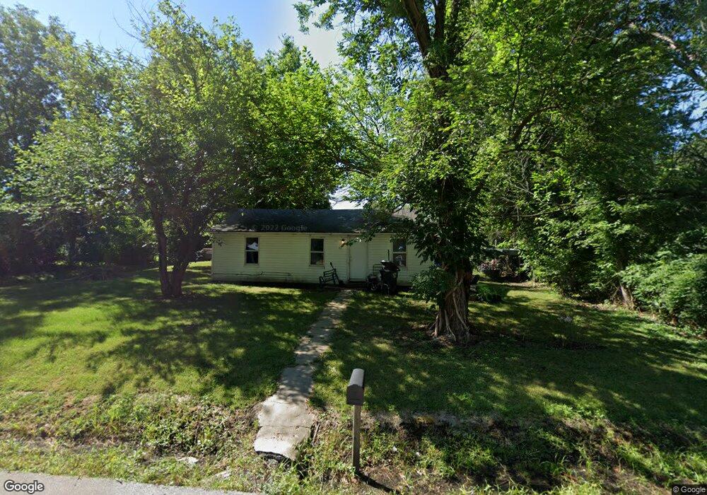 1212 Kennepp St, Moberly, MO 65270 - photo 1