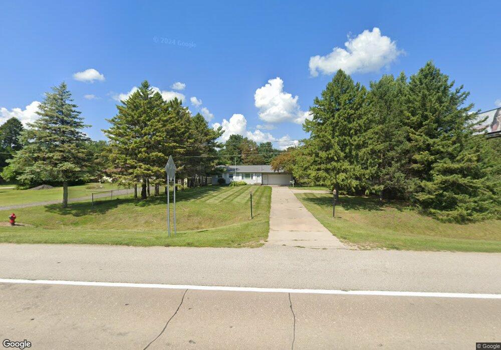 10795 Birch Run Rd, Birch Run, MI 48415 - photo 1