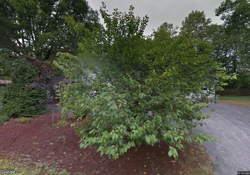 20 Edgewood Ave, Nashua, NH 03064 - photo 1