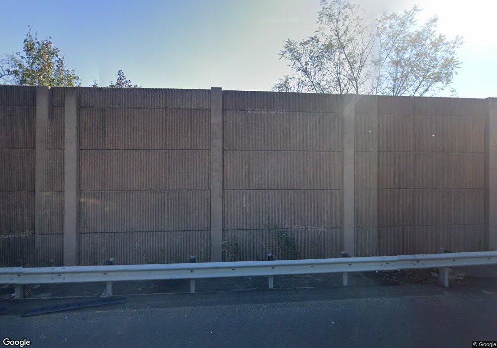 703 Cricket Ln unit 703, Woodbridge, NJ 07095 - photo 1