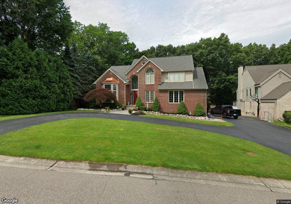 6105 Orchard Woods Dr, West Bloomfield, MI 48324 - photo 1