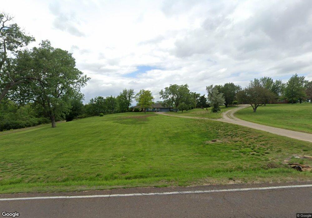 8630 SW 10th Ave, Topeka, KS 66615 - photo 1