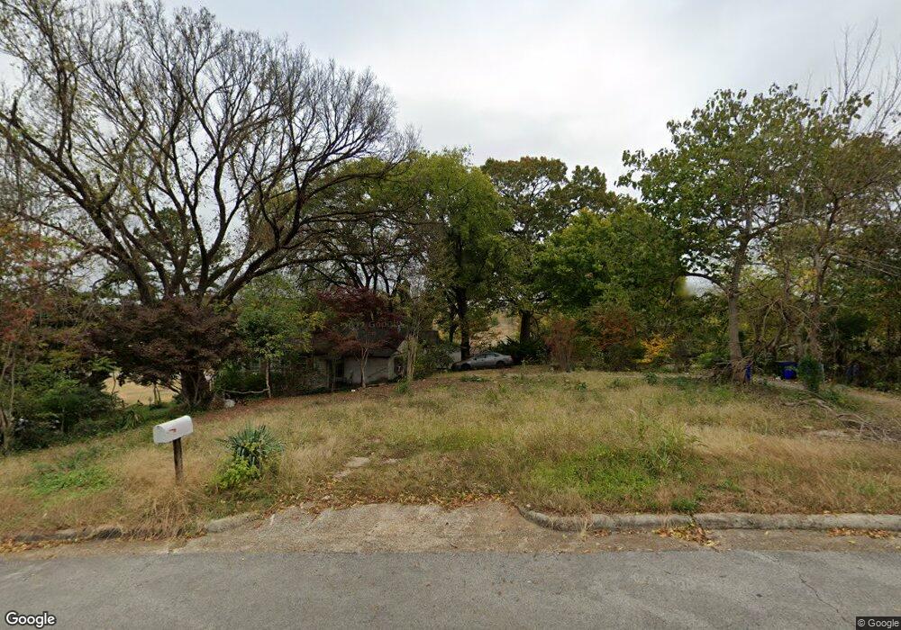 707 Willow St, Florence, AL 35630 - photo 1