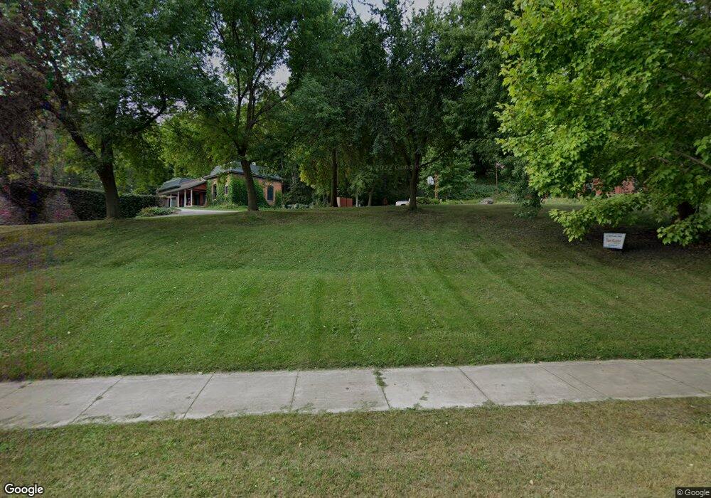 1601 S Jefferson St, New Ulm, MN 56073 - photo 1