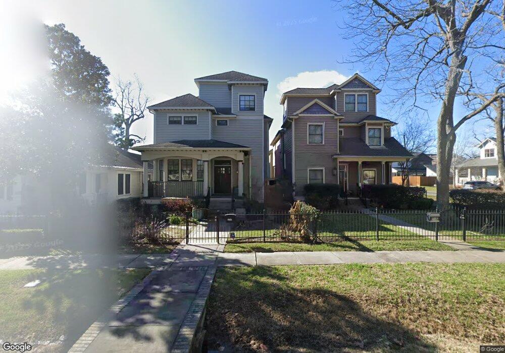 2137 Oxford St, Houston, TX 77008 - photo 1