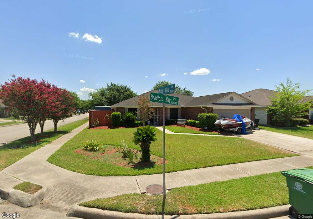 10811 Bradford Way Dr, Houston, TX 77075 - photo 1