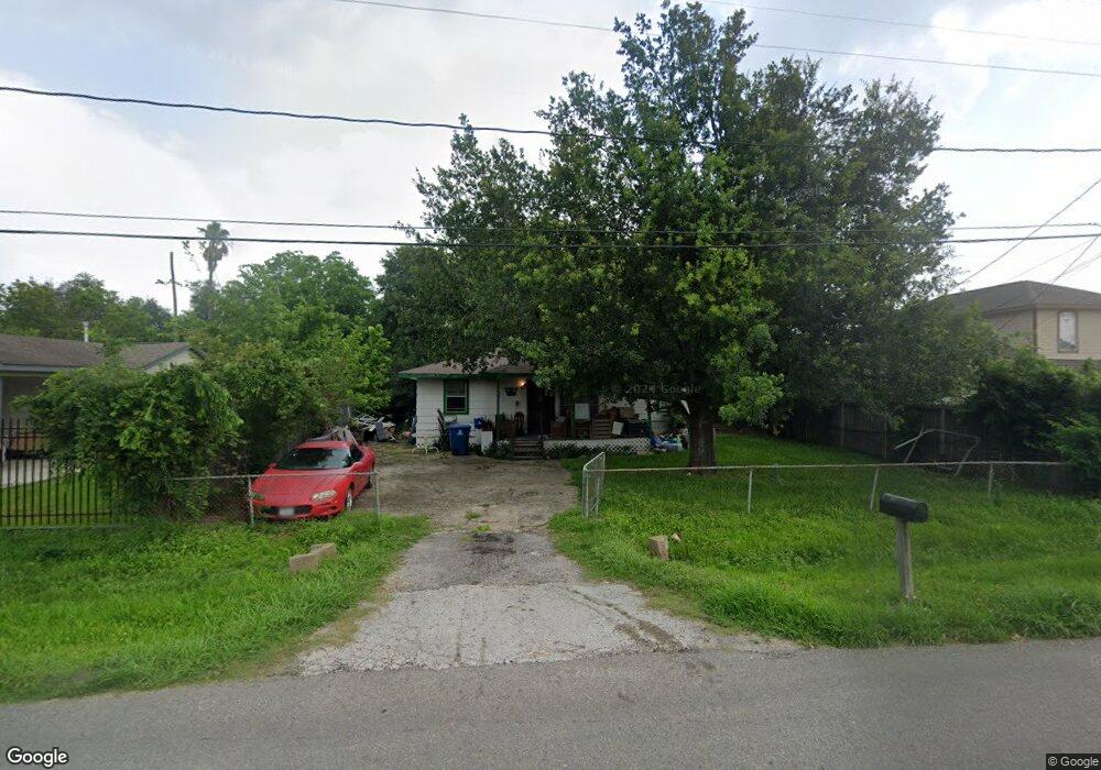 1809 Warwick Rd, Houston, TX 77093 - photo 1