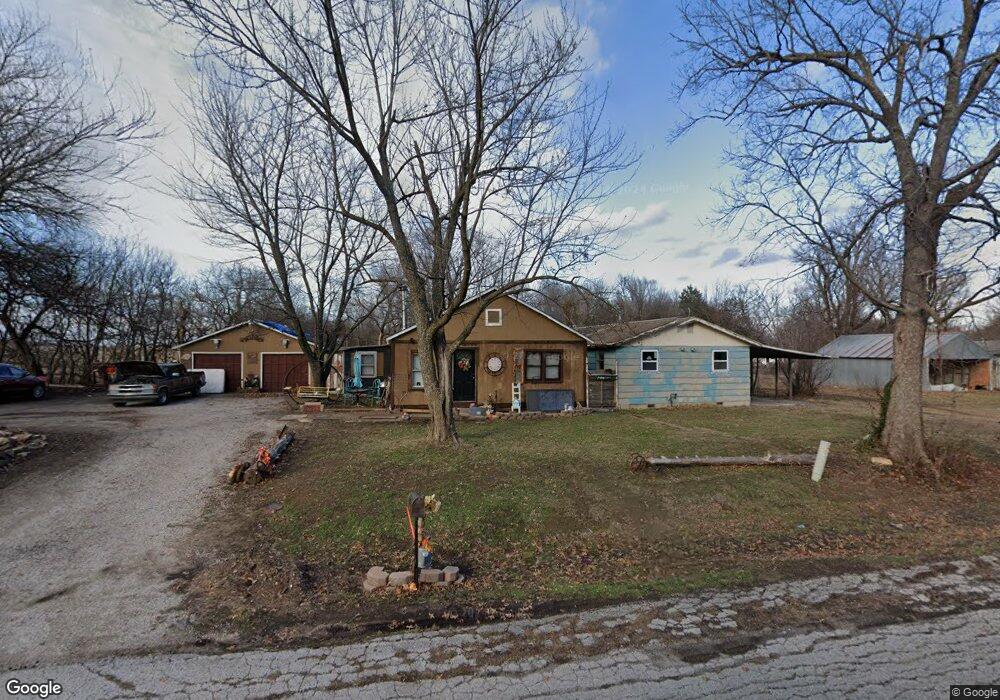 2827 North Blvd, Parsons, KS 67357 - photo 1