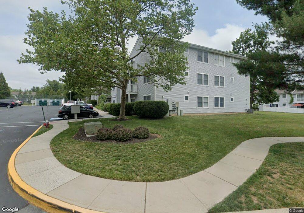 127 Griggs Dr, Princeton, NJ 08540 - photo 1