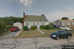 7 Daniel St, Newport, RI 02840