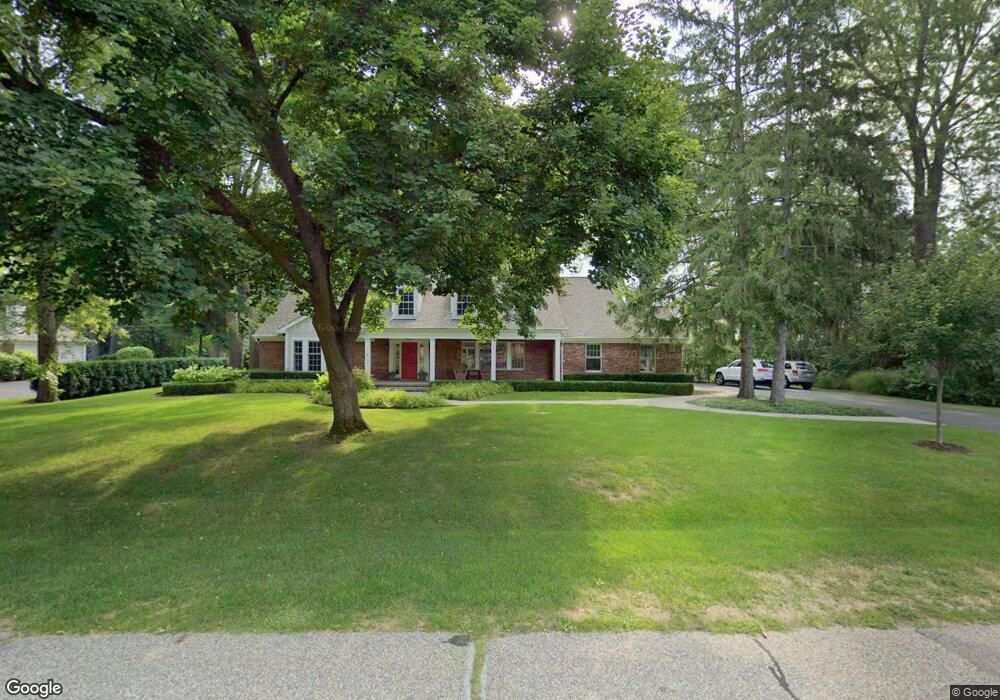 5859 Miller Way E, Bloomfield Hills, MI 48301 - photo 1