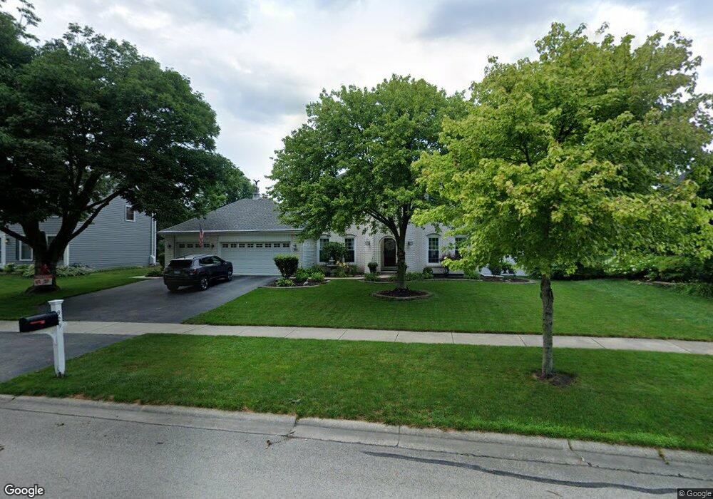 929 Montgomery Ct unit 4, Naperville, IL 60540 - photo 1