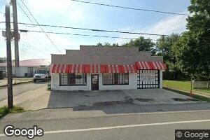 12 S High St, Mowrystown, OH 45155