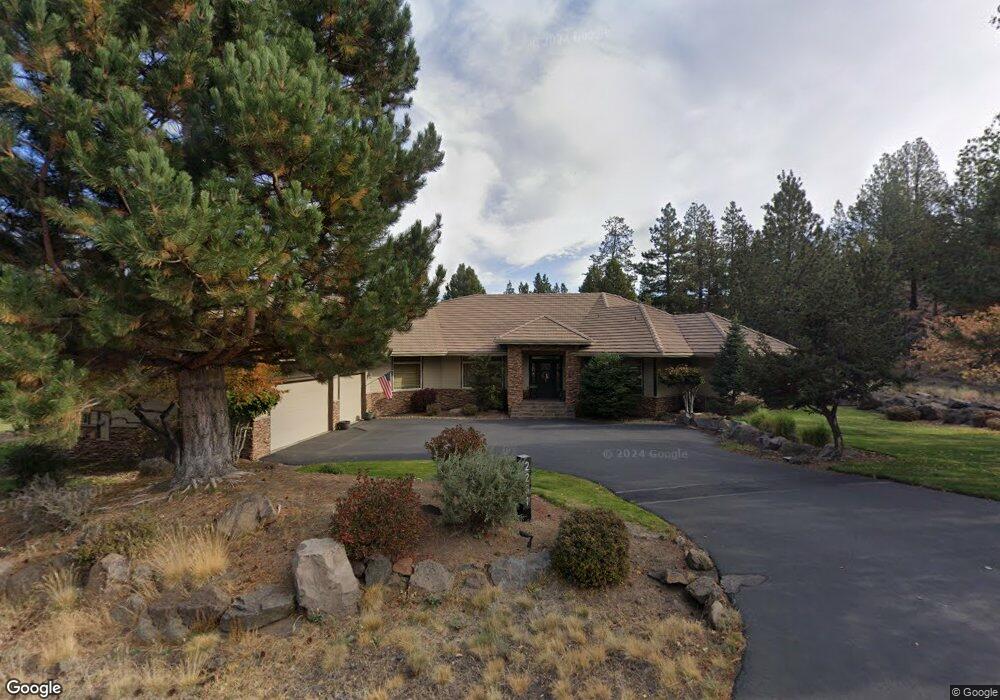 2261 NW Putnam Rd, Bend, OR 97701 - photo 1