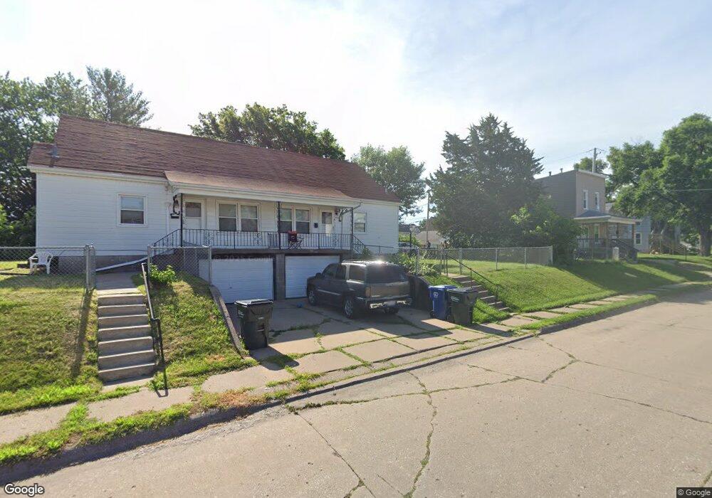 1525 N Fillmore St, Davenport, IA 52804 - photo 1