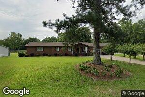 394 Peavy St, Unadilla, GA 31091