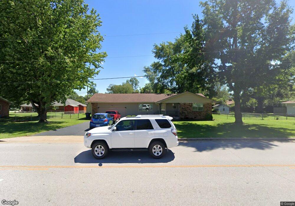 206 N Maplecrest Dr, Nixa, MO 65714 - photo 1