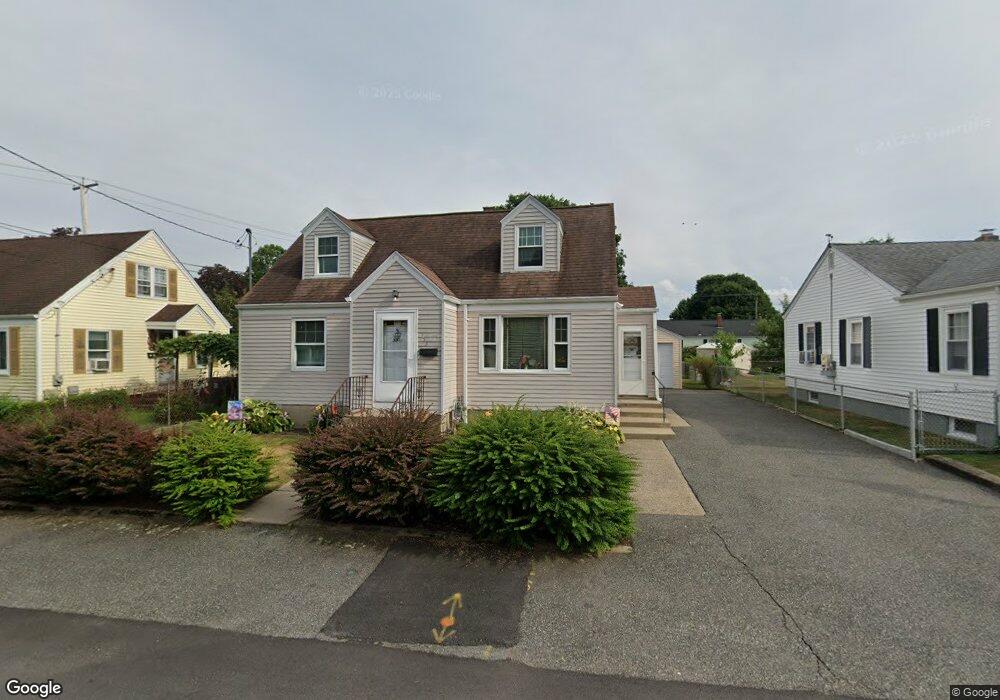 135 Clark St, Cumberland, RI 02864 - photo 1