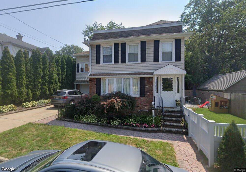 105 Maple Ave, Sea Cliff, NY 11579 - photo 1