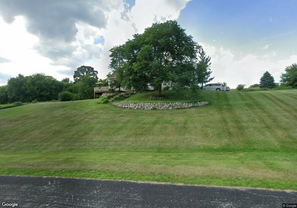 N52W27030 Jessica Dr, Pewaukee, WI 53072 - photo 1