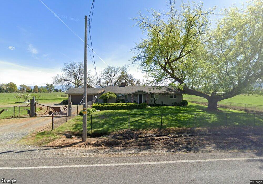 1001 Wilson Rd, Central Point, OR 97502 - photo 1