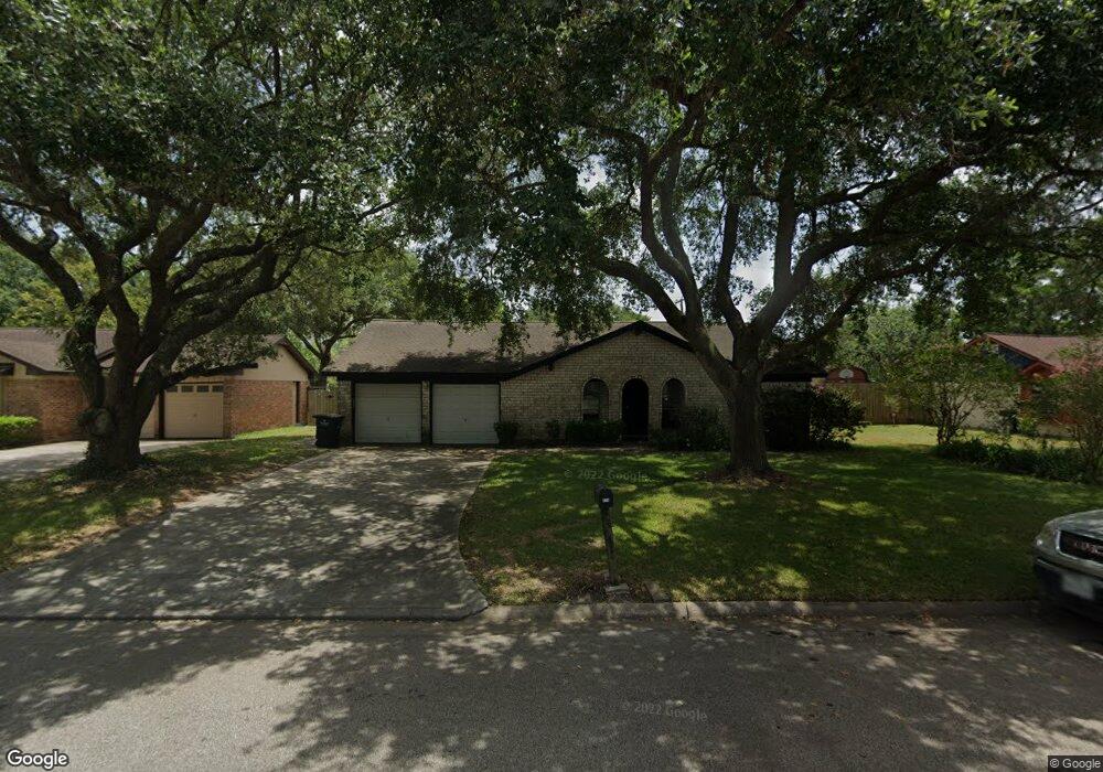 314 Cambridge St, Alvin, TX 77511 - photo 1