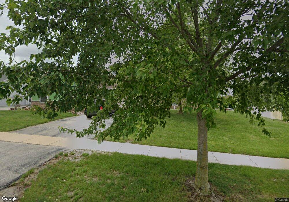 4605 Westchester Dr NE unit D, Cedar Rapids, IA 52402 - photo 1