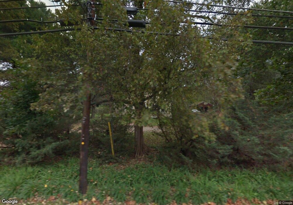 811 E Pleasant St, Amherst, MA 01002 - photo 1