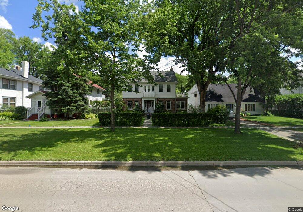 1106 10th St S, Fargo, ND 58103 - photo 1