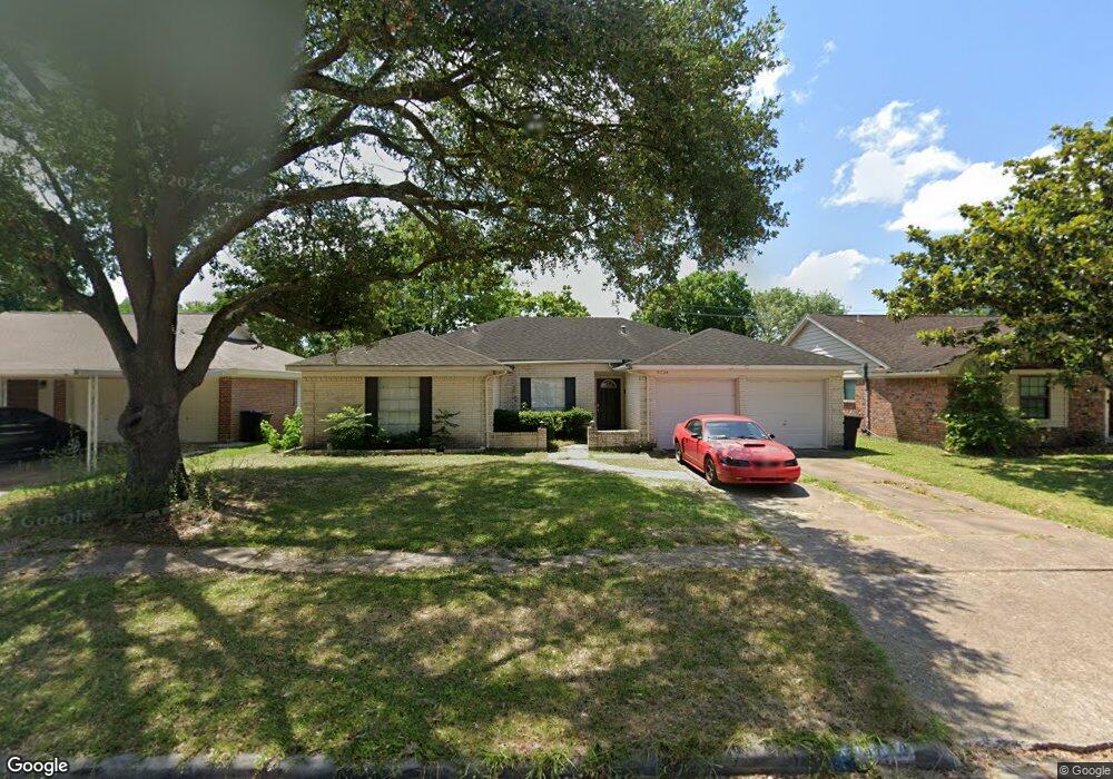 9734 Grenadier Dr, Houston, TX 77089 - photo 1