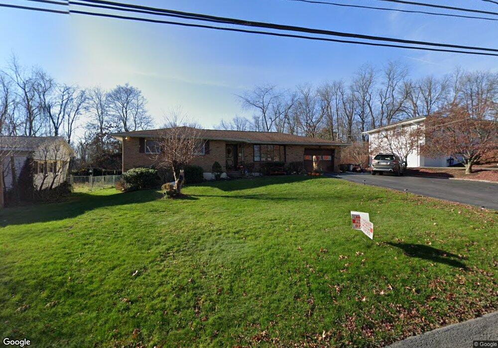 723 Oak St, Taylor, PA 18517 - photo 1